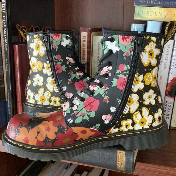 NWOB Dr. Martens 1460 Y Floral Mash Up Boot Youth Size 7 - Picture 14 of 16